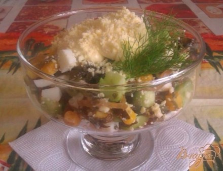Салат из морской капусты с огурцом