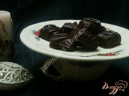Конфеты из мягкой карамели в шоколаде