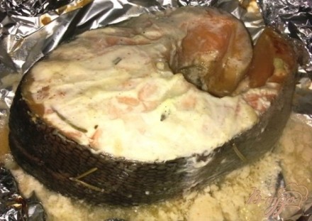 Запеченный лосось в кефирном маринаде
