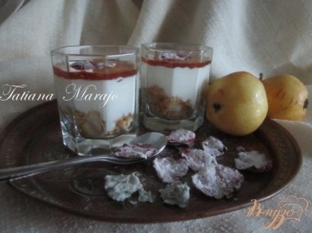 Творожный десерт с грушами и медом