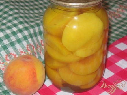 Персики консервированные