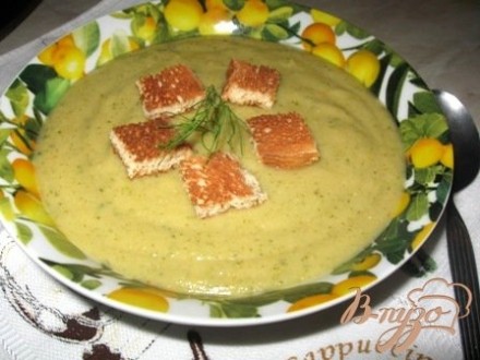 Суп-пюре гороховый со шпинатом