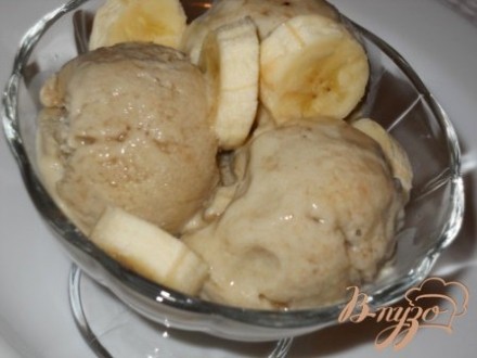Бананово-сливочное мороженое