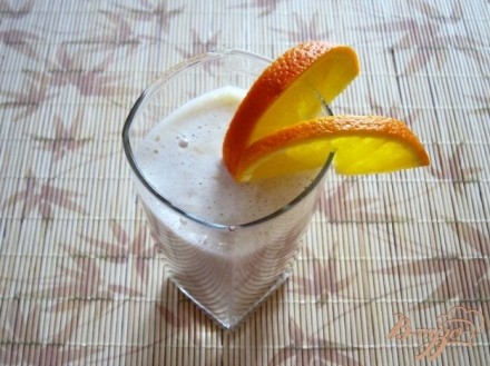 Бананово-апельсиновый коктейль