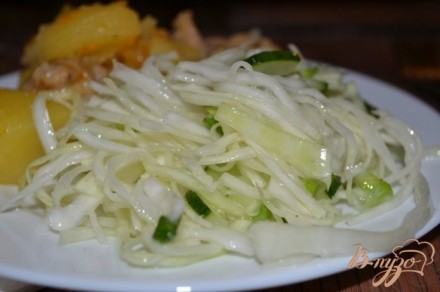 Свежий салат из капусты