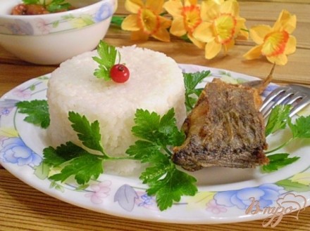 Жареная рыба с рисом