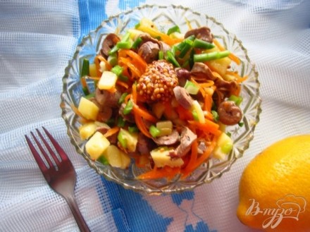 Салат с корейской морковью и куриным сердцем
