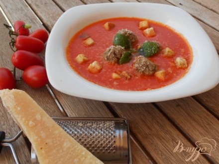 Томатный суп-пюре по- средиземноморски